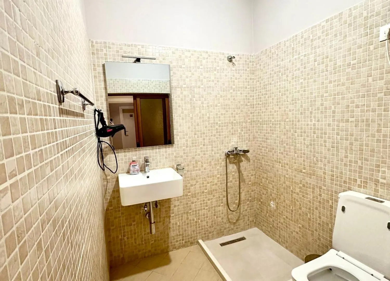 Hotel Nobel Center Tirana